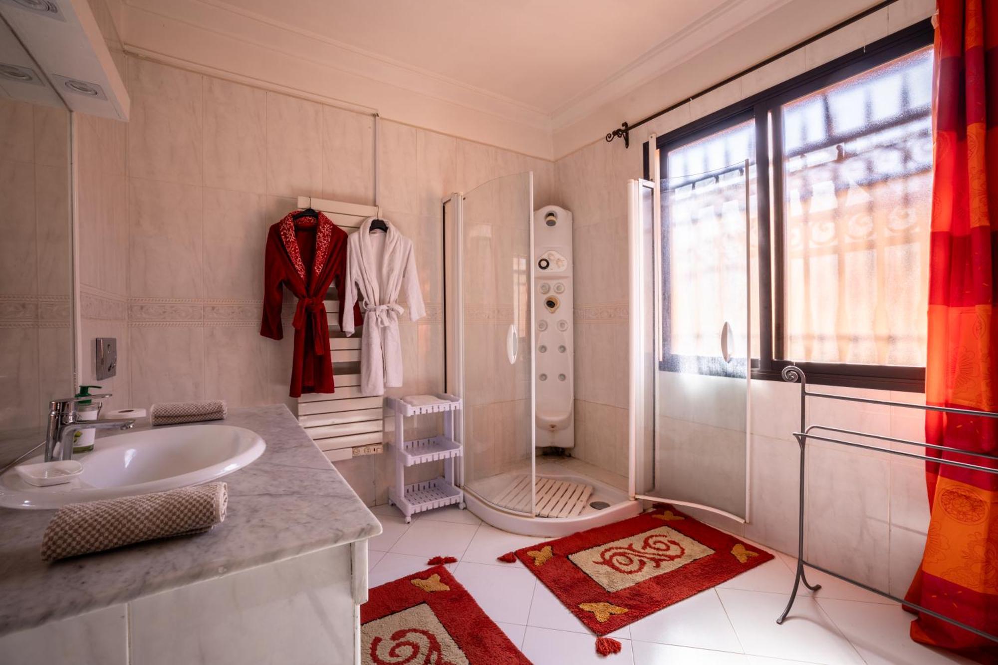 Villa Exclusive Sabah 10 Minutes Du Centre Avec Piscine Privee Marrakesch Exterior foto